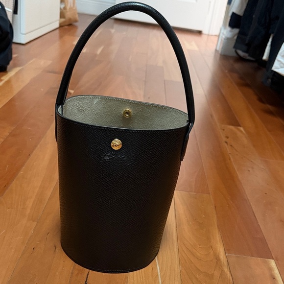 Longchamp Handbags - Longchamp Black Bucket Bag with Cream Interior